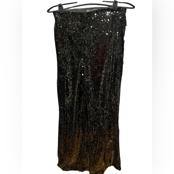 House of Harlow 1960 2 pc Sequined Halter top and matching pants - Picture 11 of 16